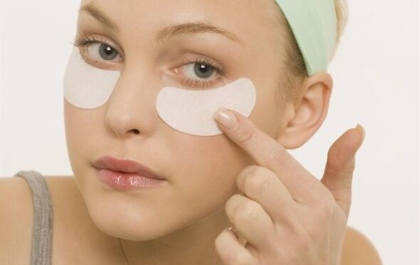 rejuvenate the skin around the eyes using spots